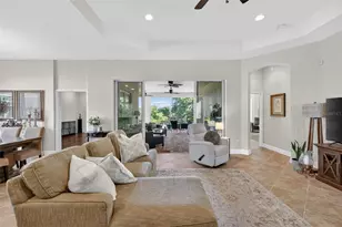 10075 Lake Miona Way, Oxford, FL 34484 - Photo 5
