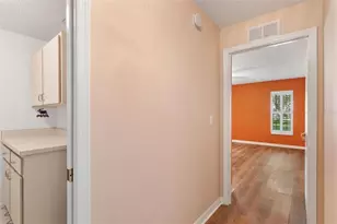 21905 King Alfred St, Leesburg, FL 34748 - Photo 17