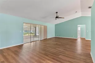 21905 King Alfred St, Leesburg, FL 34748 - Photo 9