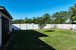817 Laurel Vw Wy, Groveland, FL 34736 - Photo 23
