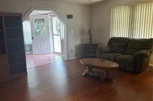 907 Orchid St, The Villages, FL 32159 - Photo 5