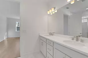 991 Fiesta Key Cir, Lady Lake, FL 32159 - Photo 17