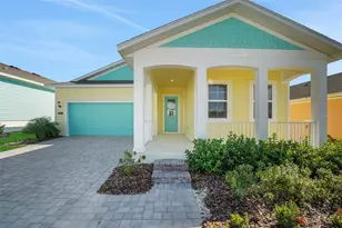 991 Fiesta Key Cir, Lady Lake, FL 32159 - Photo 5