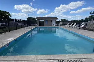 12310 Tavares Ridge Ct, Tavares, FL 32778 - Photo 15
