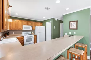 979 Smyrna St, The Villages, FL 32162 - Photo 7