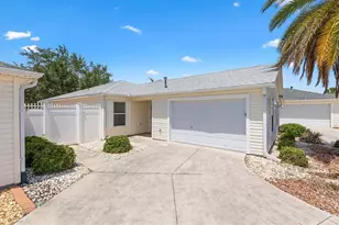 979 Smyrna St, The Villages, FL 32162 - Photo 1