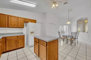 4936 Sawgrass Lake Cir, Leesburg, FL 34748 - Photo 21
