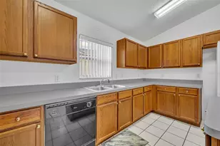 4936 Sawgrass Lake Cir, Leesburg, FL 34748 - Photo 23