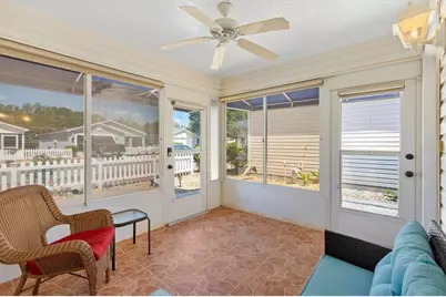 17449 SE 93rd Vine Avenue, The Villages, FL 32162 - Photo 5
