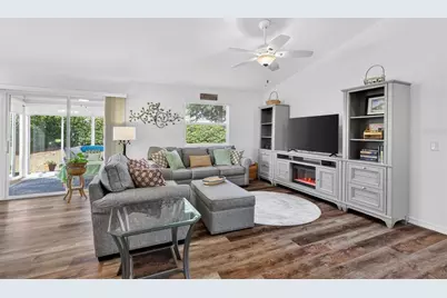 1362 Viola Court, The Villages, FL 32163 - Photo 15