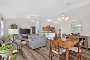 1362 Viola Ct, The Villages, FL 32163 - Photo 17