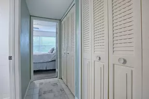 24104 Sandalwood Dr, Wildwood, FL 34785 - Photo 17
