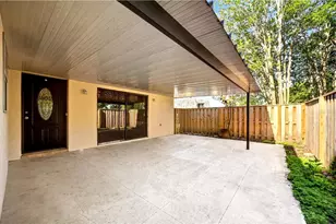 2906 Ash Dr, Leesburg, FL 34748 - Photo 1