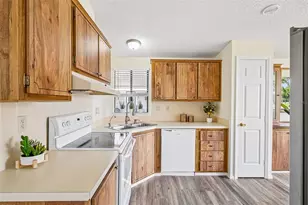 1616 W Schwartz Blvd, The Villages, FL 32159 - Photo 15