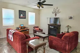 2653 Limerick Cir, Grand Island, FL 32735 - Photo 7