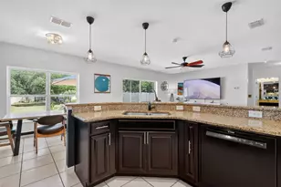 34040 Alameda Dr, Sorrento, FL 32776 - Photo 13