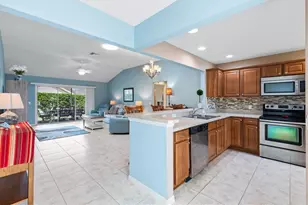 2332 Grenadier Way, The Villages, FL 32162 - Photo 5