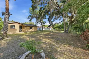218 S East St, Leesburg, FL 34748 - Photo 21