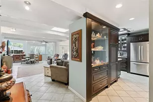 13502 Country Club Dr, Tavares, FL 32778 - Photo 7