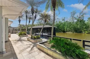 13502 Country Club Dr, Tavares, FL 32778 - Photo 31
