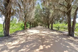 7373 Circle Dr, Lady Lake, FL 32159 - Photo 5
