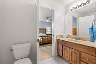 300 Varnville Way, The Villages, FL 32162 - Photo 23