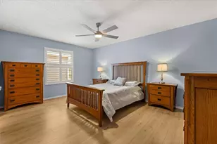 300 Varnville Way, The Villages, FL 32162 - Photo 15