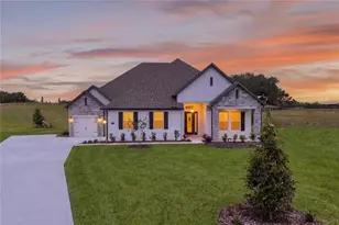3836 Saddle Hl Trl, Fruitland Park, FL 34731 - Photo 3