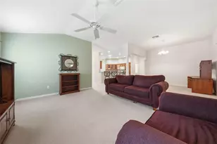 1627 Kensington Pl, The Villages, FL 32162 - Photo 15
