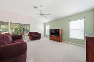 1627 Kensington Pl, The Villages, FL 32162 - Photo 13