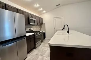 5805 Valente Ct, The Villages, FL 32163 - Photo 7