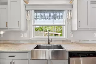 31609 Terrace Dr, Tavares, FL 32778 - Photo 15