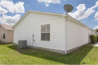 2427 Southern Oak Street, The Villages, FL 32162 - Photo 9