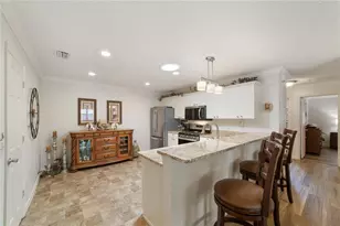 2427 Southern Oak St, The Villages, FL 32162 - Photo 17