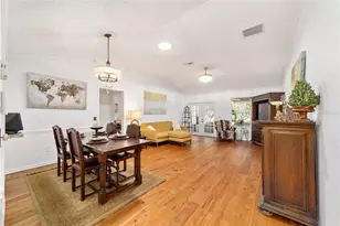 17869 SE 86th Auburn Ave, The Villages, FL 32162 - Photo 19