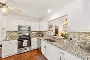 17869 SE 86th Auburn Ave, The Villages, FL 32162 - Photo 9
