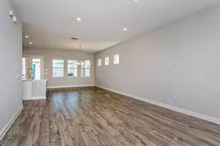 9865 Peebles St, Orlando, FL 32827 - Photo 5