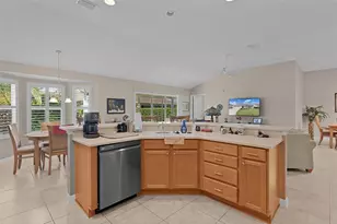 1215 Westmoreland Loop, The Villages, FL 32162 - Photo 9
