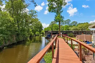 550 St Johns Rd, Tavares, FL 32778 - Photo 41