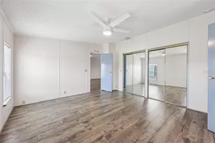 550 St Johns Rd, Tavares, FL 32778 - Photo 15