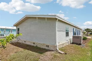 550 St Johns Rd, Tavares, FL 32778 - Photo 29