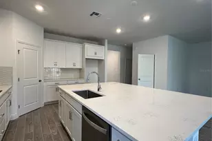 1703 Cadence St, Minneola, FL 34715 - Photo 5
