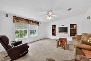 10380 SE 127th Ln, Belleview, FL 34420 - Photo 9