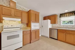 10380 SE 127th Ln, Belleview, FL 34420 - Photo 15