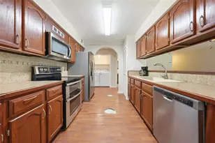 100 E Oak Terrace Dr, Leesburg, FL 34748 - Photo 17