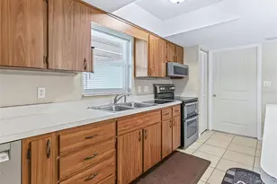 12109 SE 61st Ct, Belleview, FL 34420 - Photo 13
