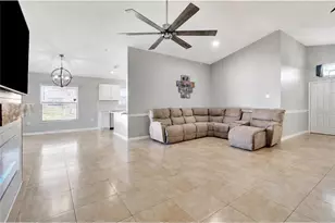 23905 Narrowleaf Ct, Leesburg, FL 34748 - Photo 13