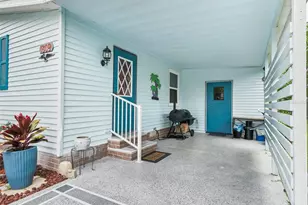 1809 Daffodil Ln, The Villages, FL 32159 - Photo 5