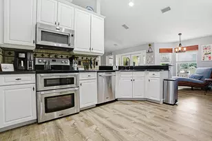 7817 Laurel View Dr, Mount Dora, FL 32757 - Photo 11