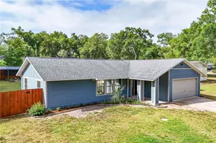 25302 Gleneagles St, Sorrento, FL 32776 - Photo 3